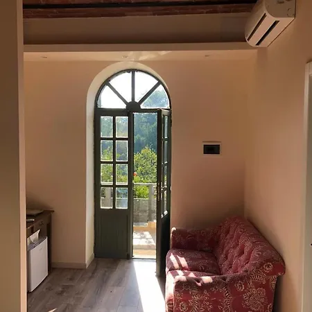 Love hotel La Remessuola La Villa (Lazio)
